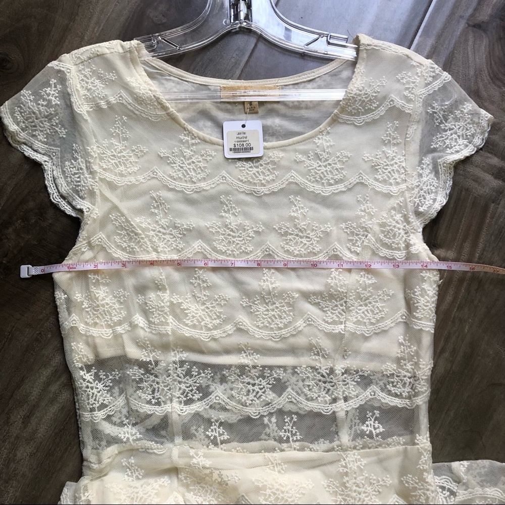 Cream Lace Maxi Dress - Picture 6 of 6